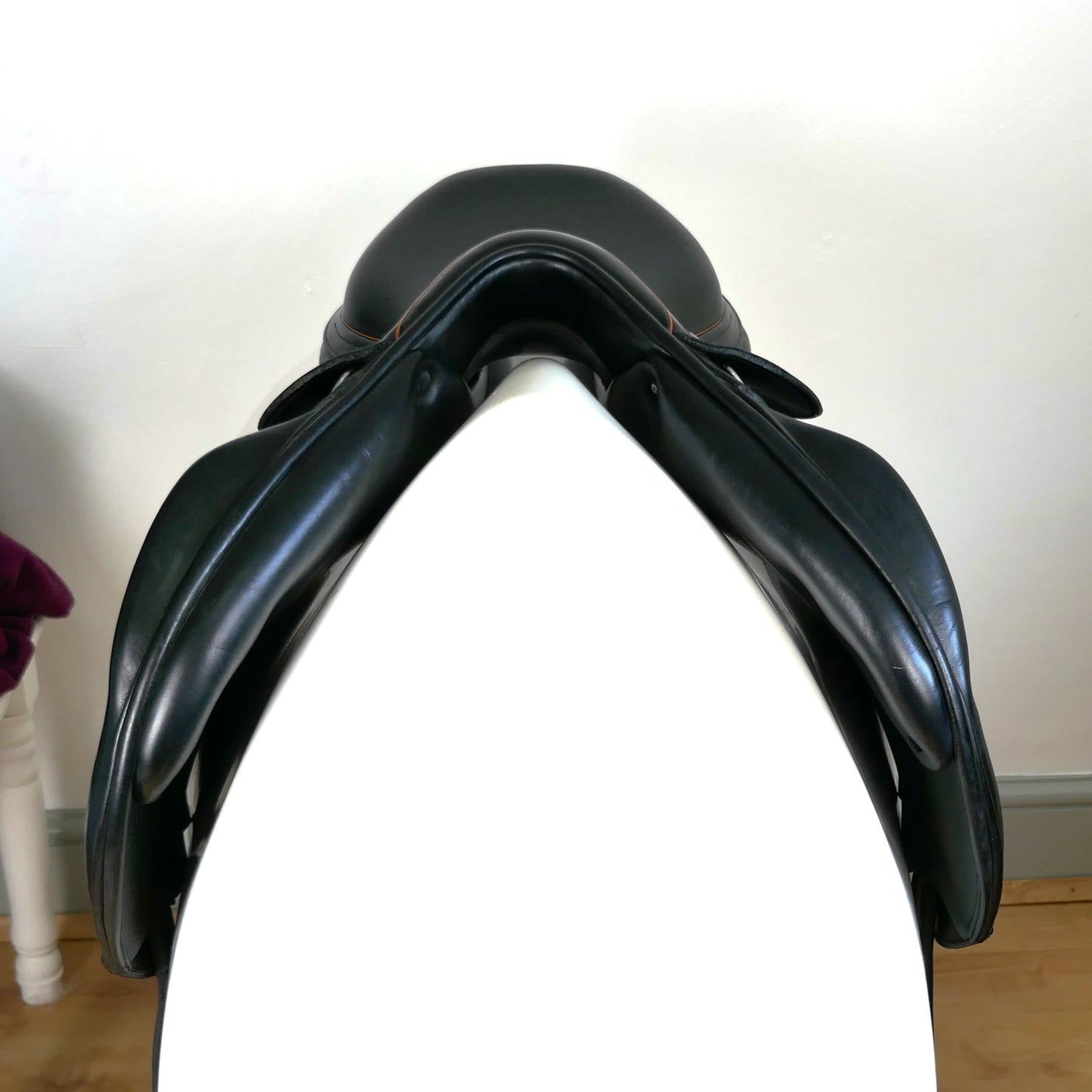 Equipe Expression Monoflap Jumping Saddle - 17.5" +1 (MW) Black TF98