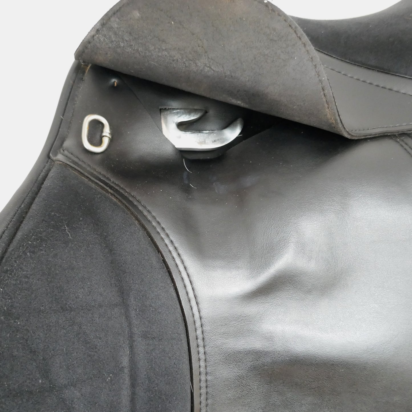 Thorowgood T4 Cob GP Saddle - 17.5" Adjustable Black TB151
