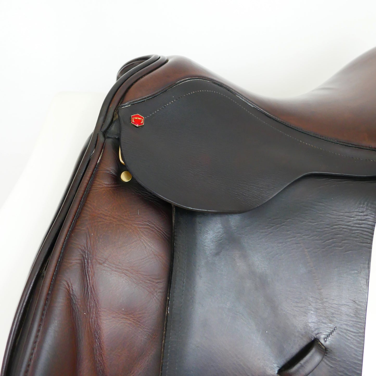 Albion K2 VSD Saddle - 17.5" Medium-Wide Brown TB159