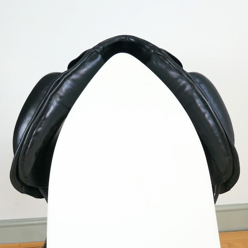 Don Rodrigo Grandiosa Dressage Saddle - 17" Wide Black TD105