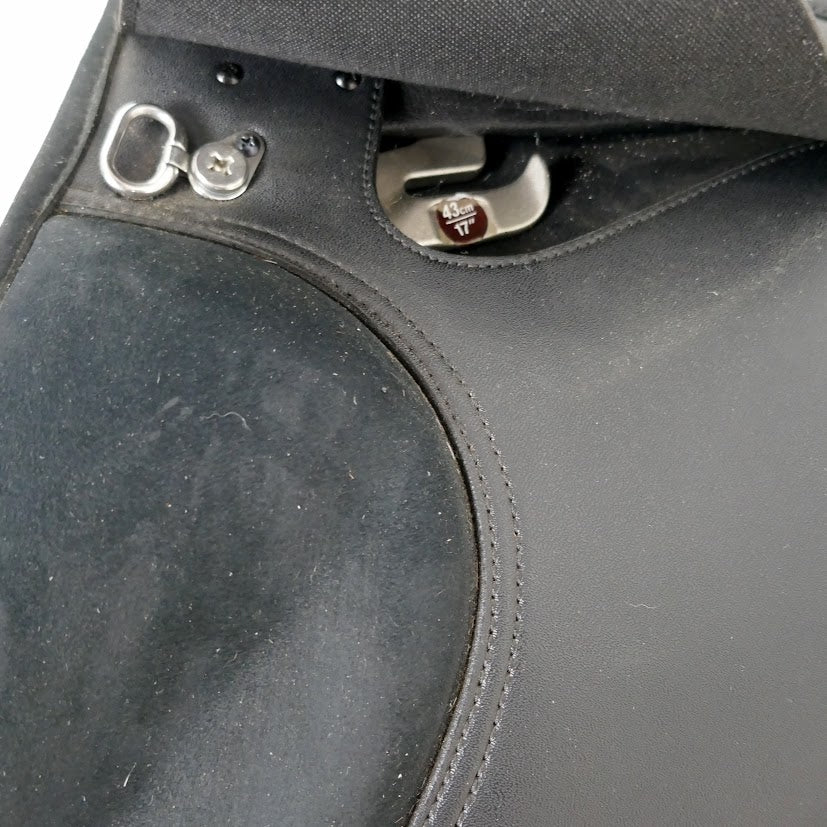 Wintec MKII Cair 500 AP Saddle - 17" Adjustable Black TB176
