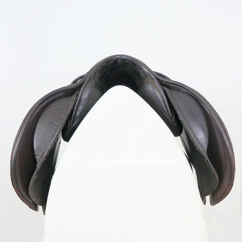 Silhouette Shoulder Free Jumping Saddle - 17.5" Narrow-Medium Brown TF133