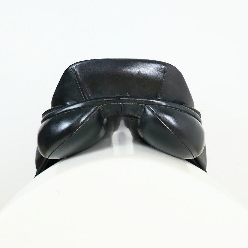 Hastilow Jumping Saddle - 17" Medium Black TF105