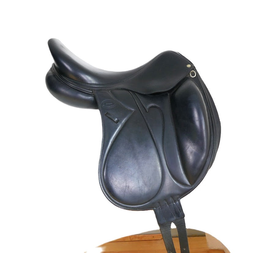 Devoucoux Makila Monoflap Dressage Saddle - 17.5" Medium Black TD127