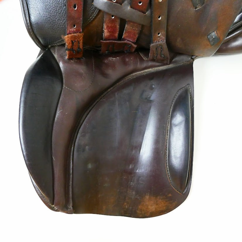 Silhouette VSD Saddle - 17.5" Extra-Wide Brown TB209