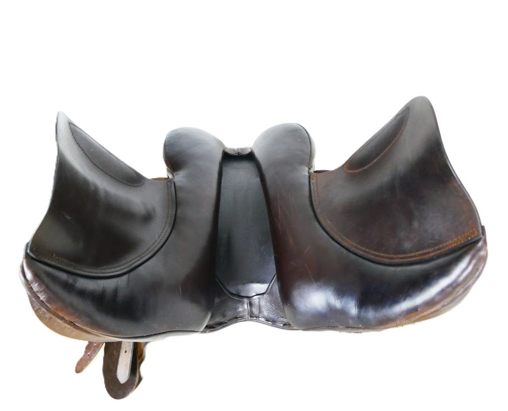 Silhouette VSD Saddle - 17.5" Extra-Wide Brown TB209