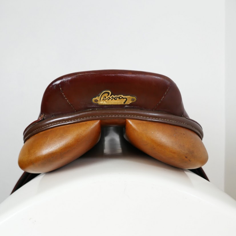 Pessoa Amo Close Contact Jumping Saddle - 17.5" Narrow-Medium (27) Tan TF175