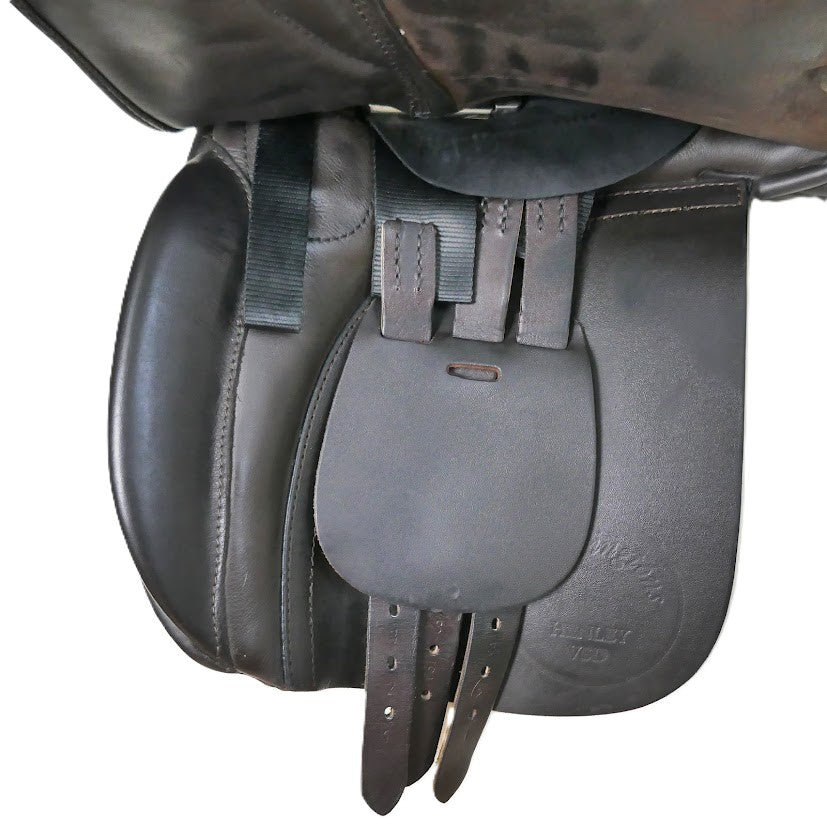 Farrington's Henley VSD Saddle - 17" Medium-Wide Brown TB231