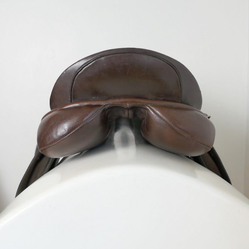 Silhouette GP Saddle - 16.5" Medium-Wide Brown TA114