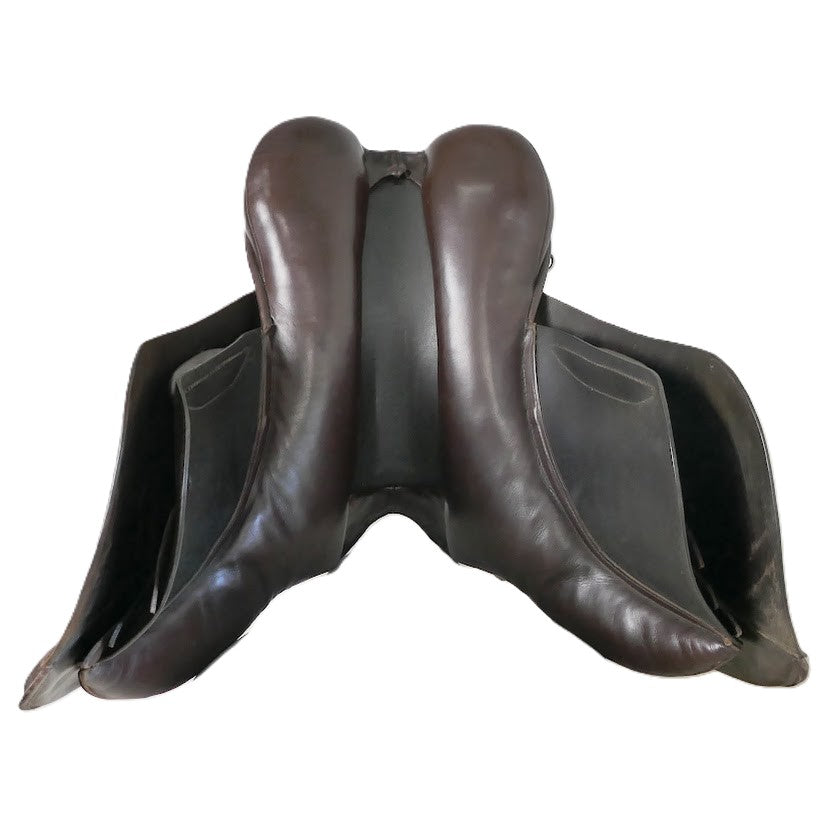 Silhouette GP Saddle - 16.5" Medium-Wide Brown TA114