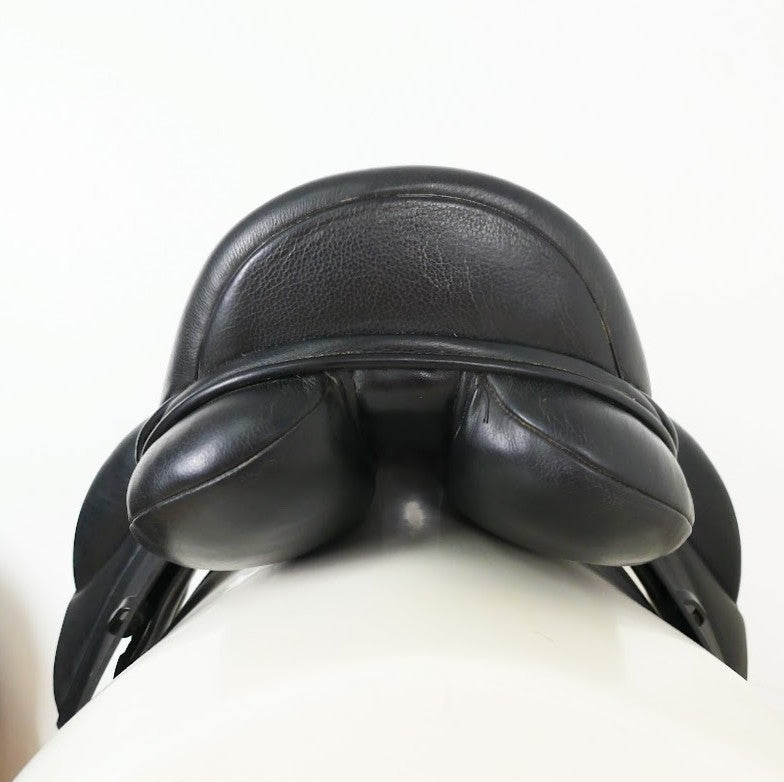 Kent & Masters S-Series Surface Block Dressage Saddle (MDR) - 17.5" Adjustable Black TD155