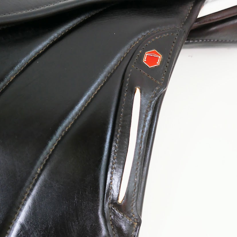 Albion Revelation Cross Country Saddle - 17" Wide Brown TF199