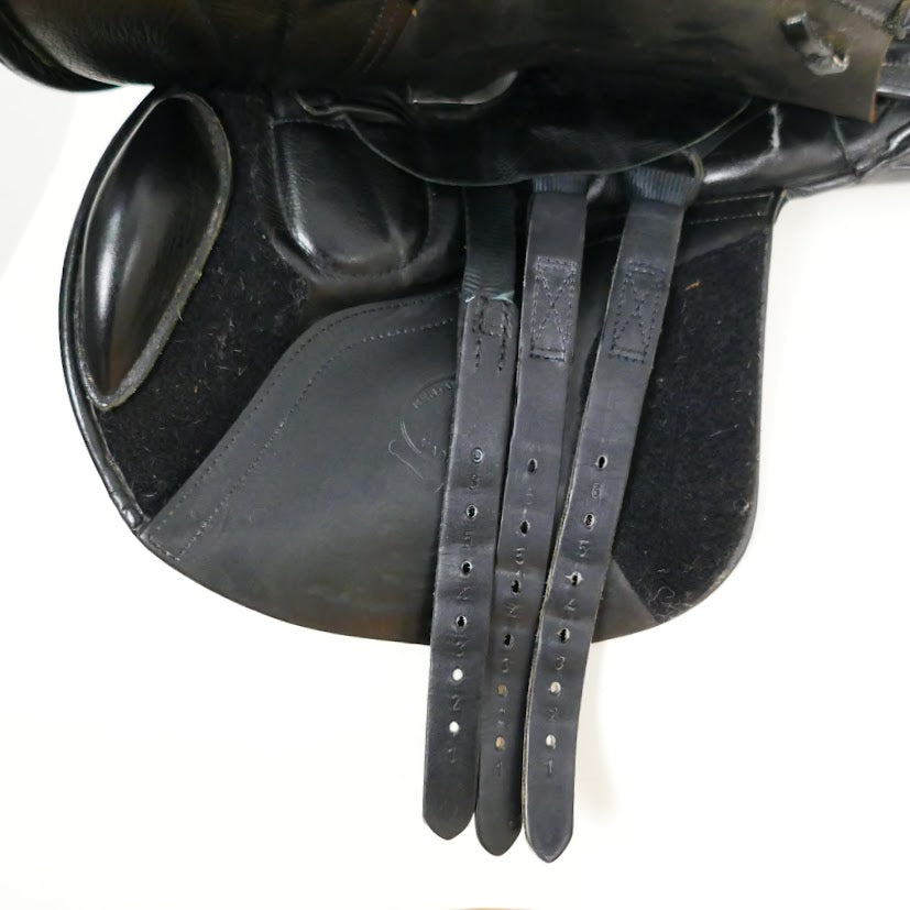 Kent & Masters S-Series Jumping Saddle (JJ) - 17" Adjustable Black TF200