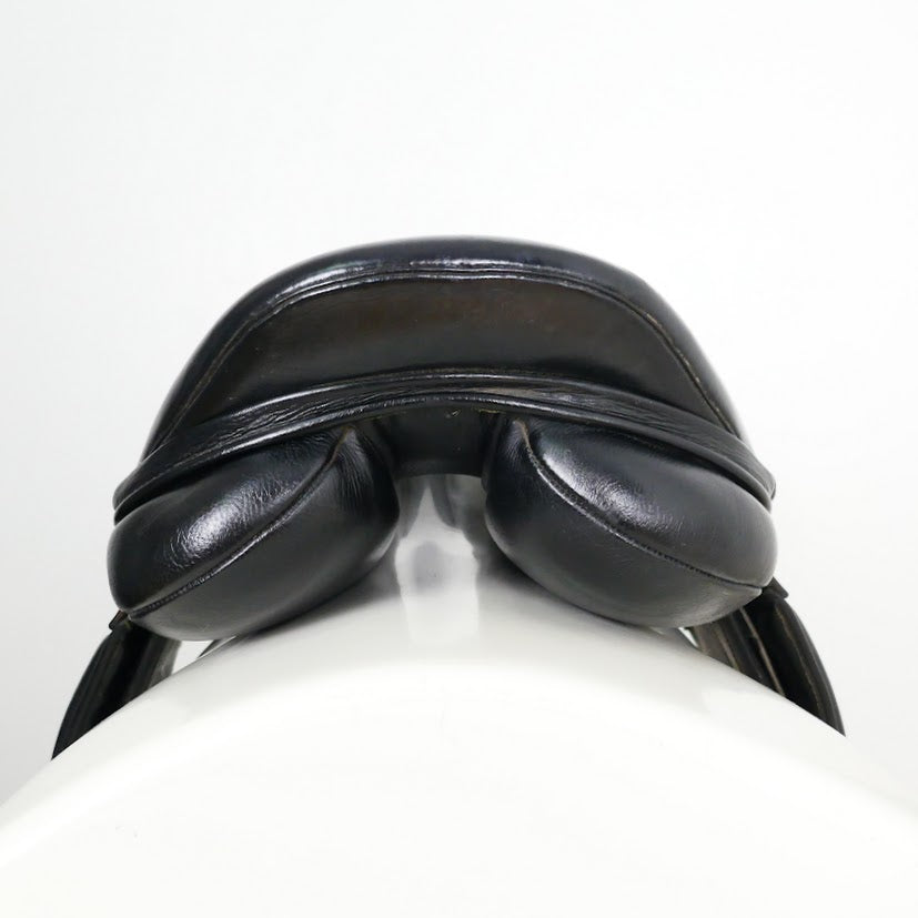 Kent & Masters S-Series Jumping Saddle (JJ) - 17" Adjustable Black TF200