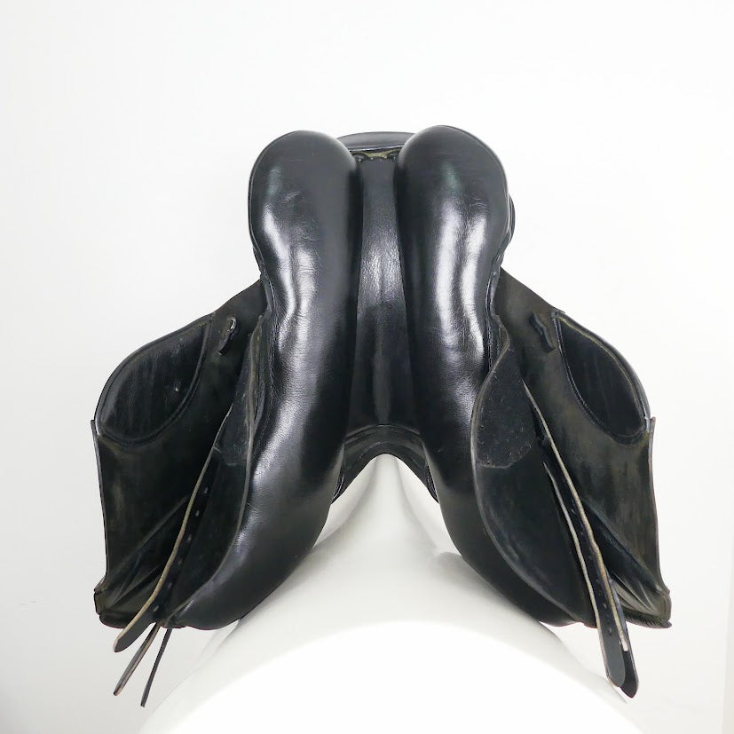 Kent & Masters S-Series Jumping Saddle (JJ) - 17" Adjustable Black TF200