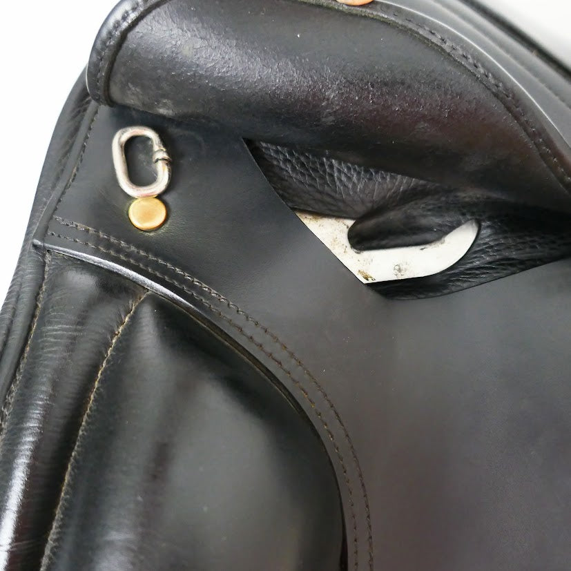 Kent & Masters S-Series Surface Block Dressage Saddle (MDS) - 17" Adjustable Black TD157