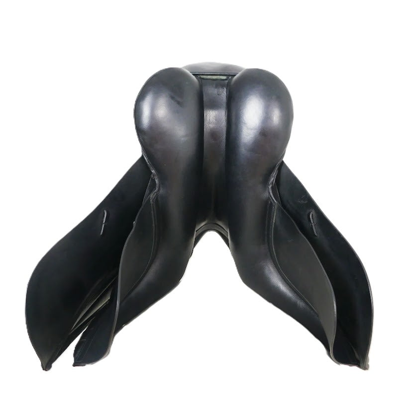 Kent & Masters S-Series Surface Block Dressage Saddle (MDS) - 17" Adjustable Black TD157