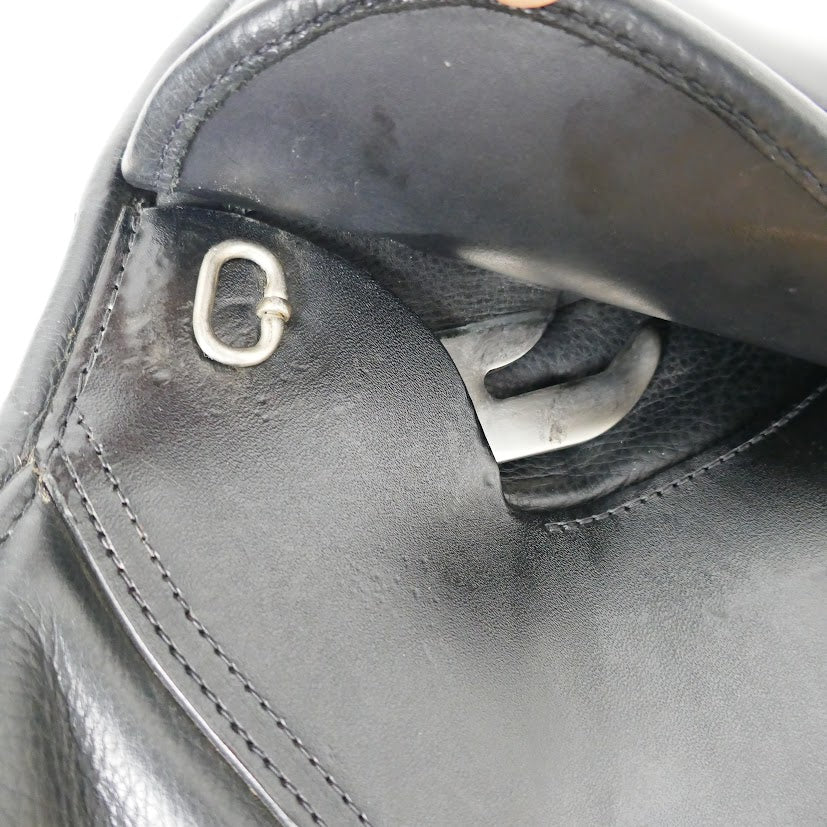 Fairfax Classic General Purpose Saddle - 17" Adjustable Black TB269