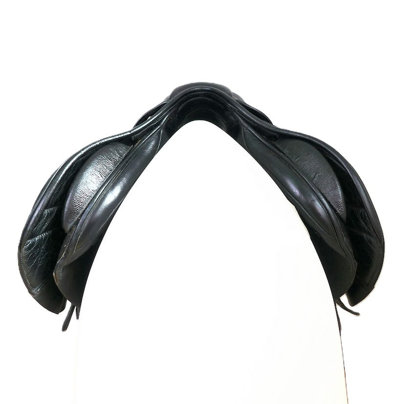 Kent & Masters Jumping Saddle (JU) - 17.5" Adjustable Black TF203