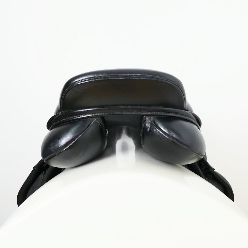 Kent & Masters Jumping Saddle (JU) - 17.5" Adjustable Black TF203