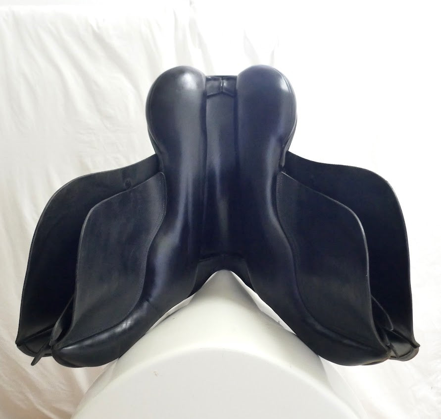 Barnsby Event Saddle - 17.5" Narrow-Medium Black TB167