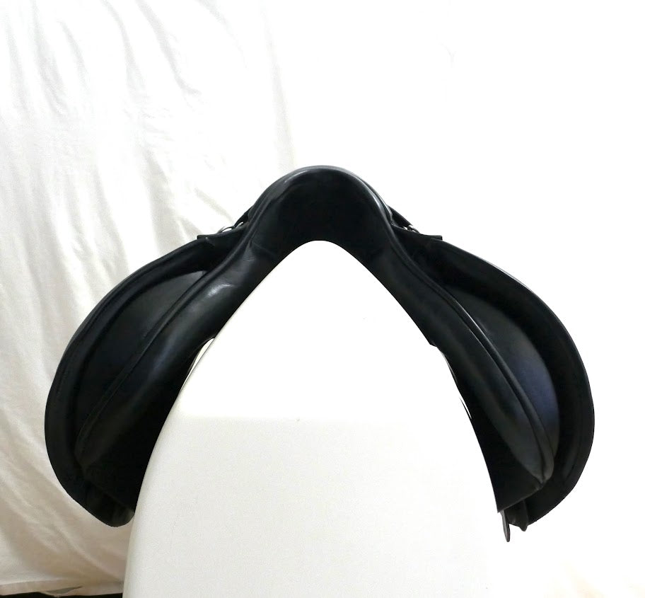 Barnsby Event Saddle - 17.5" Narrow-Medium Black TB167