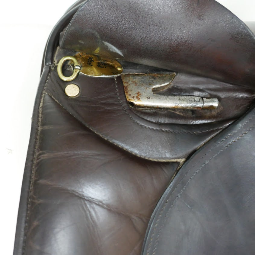 Barnsby Show/Dressage Saddle - 16" Wide Brown TE17