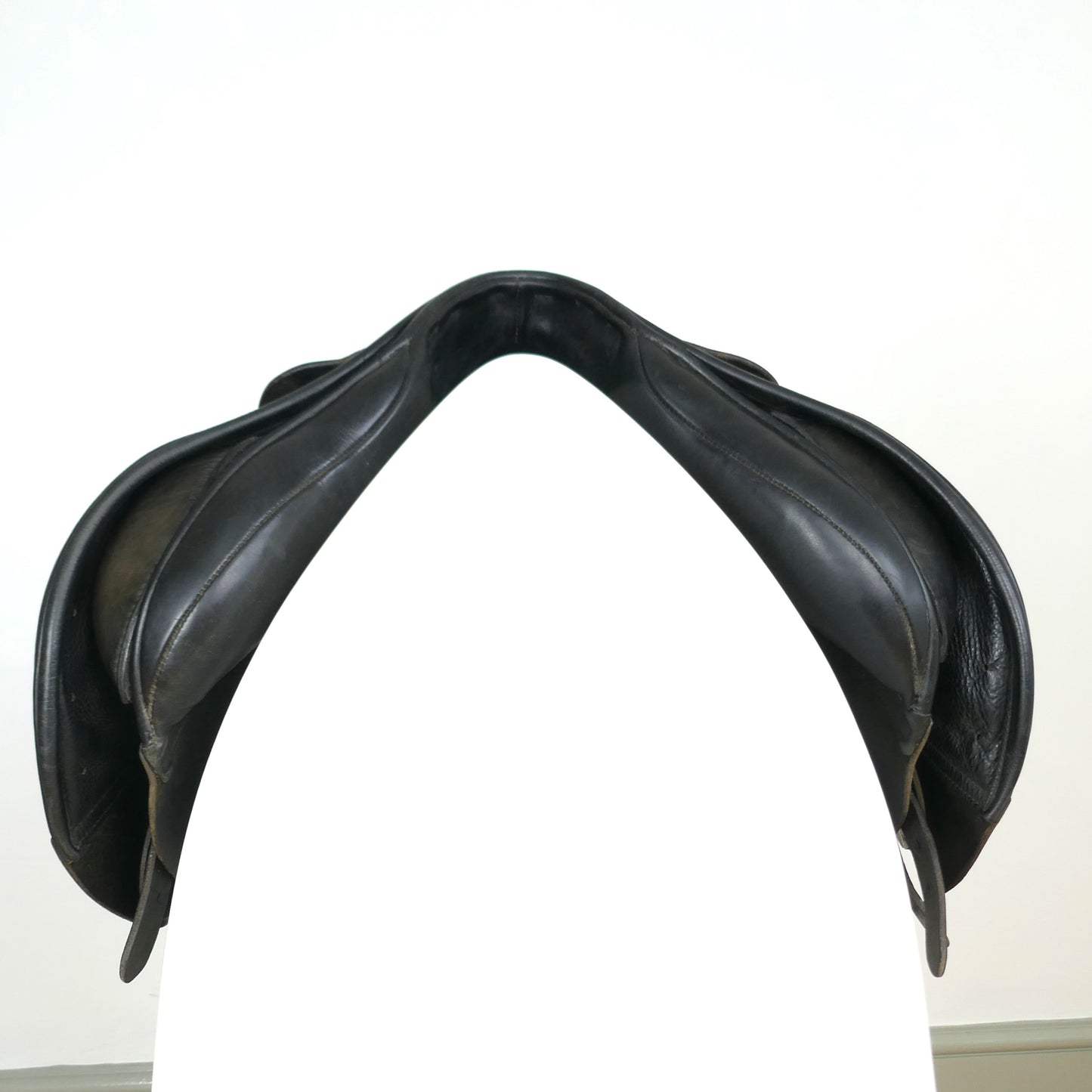 Albion Kontrol D/S Jumping Saddle - 17.5" Narrow-Medium Black TF78