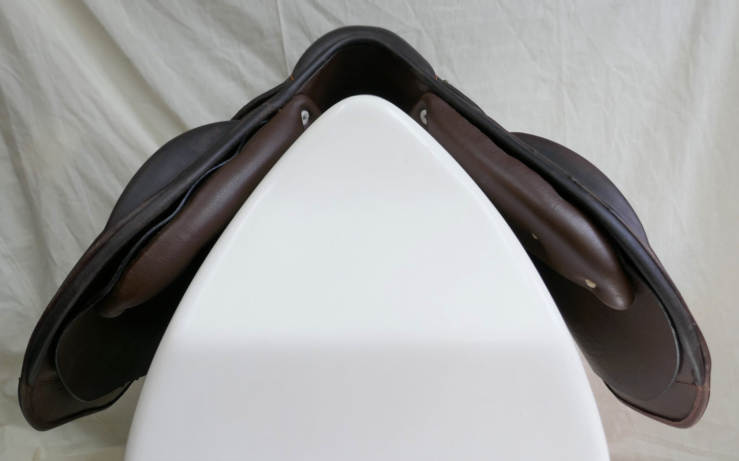 Meadow Creek Aztec Double Flap Jumping Saddle -17.5" Medium Brown NF1124