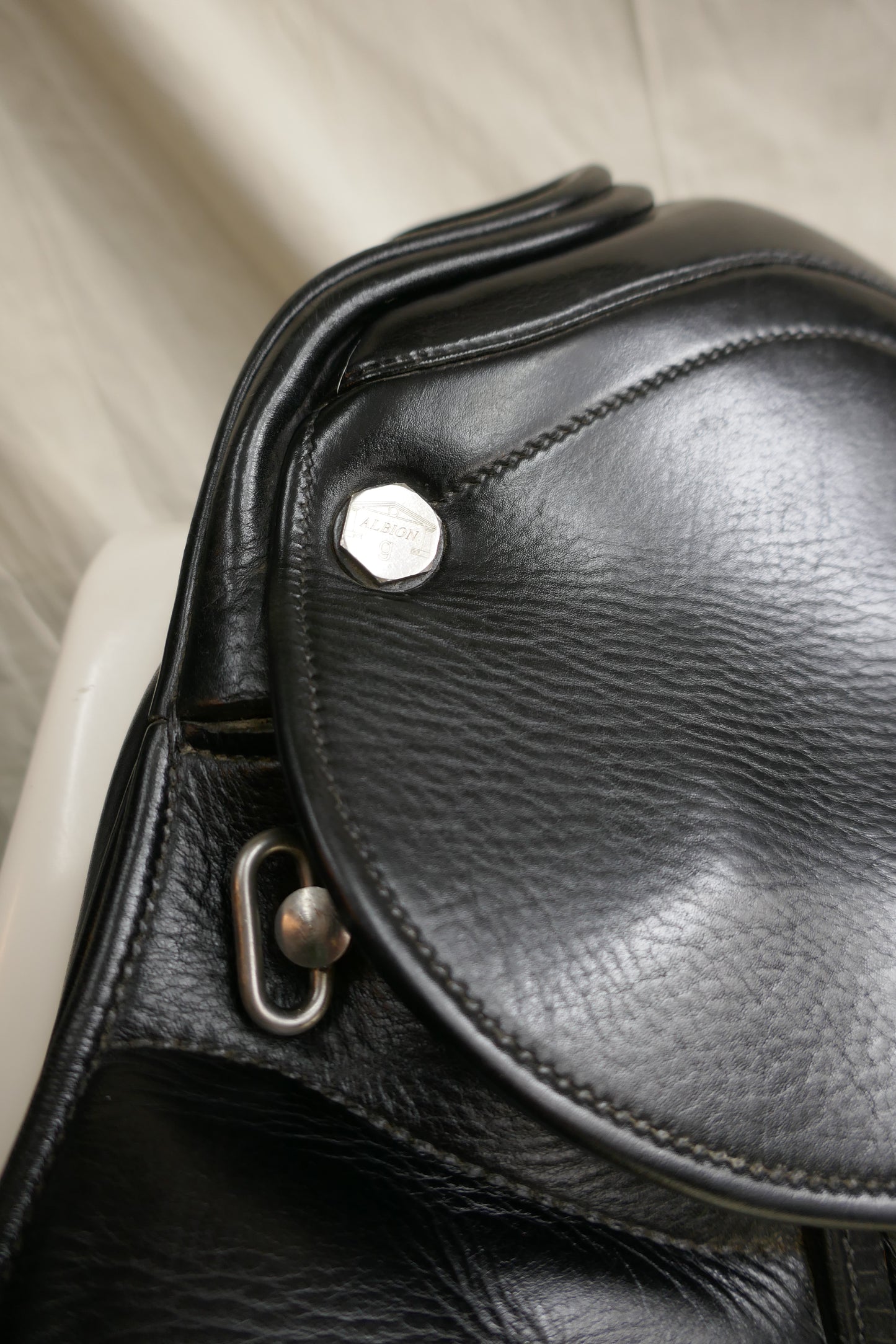 Albion Platinum Royale SLK Dressage Saddle - 17.5" Wide (335) Black D2047