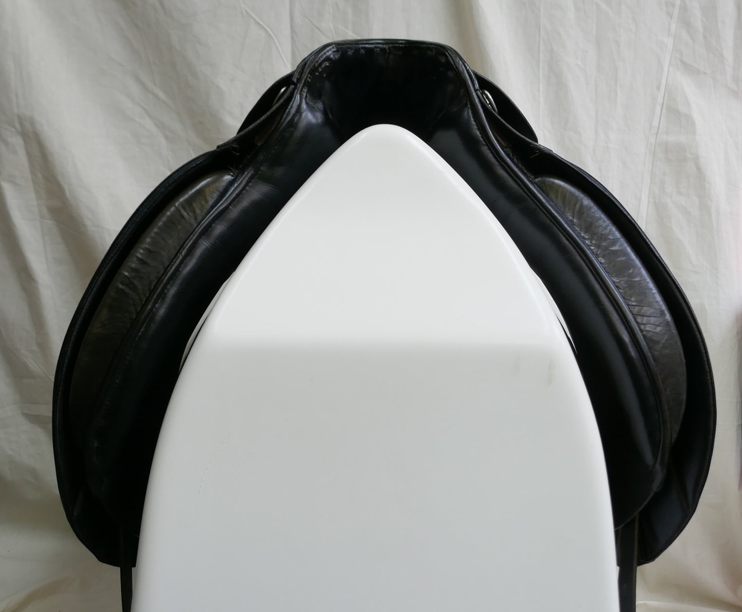 Passier Grand Gilbert Dressage Saddle - 17.5" Medium Black D2110
