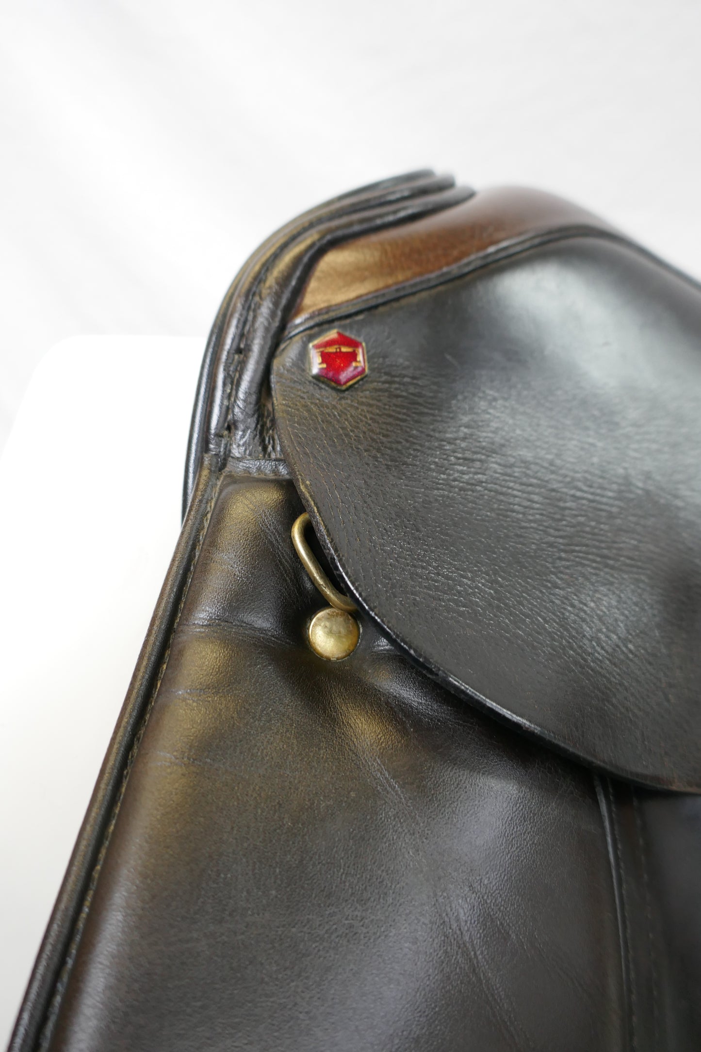 Albion MKI SL Dressage Saddle - 17.5" Medium Wide Brown D1894