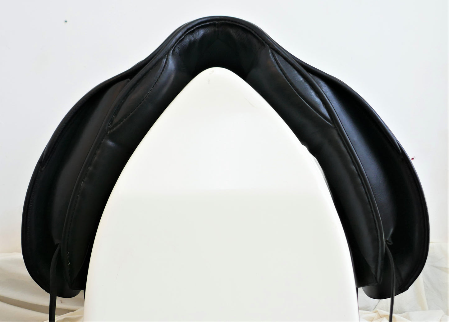 Black Country Eloquence Dressage Saddle - 17.5" Wide Black TD3