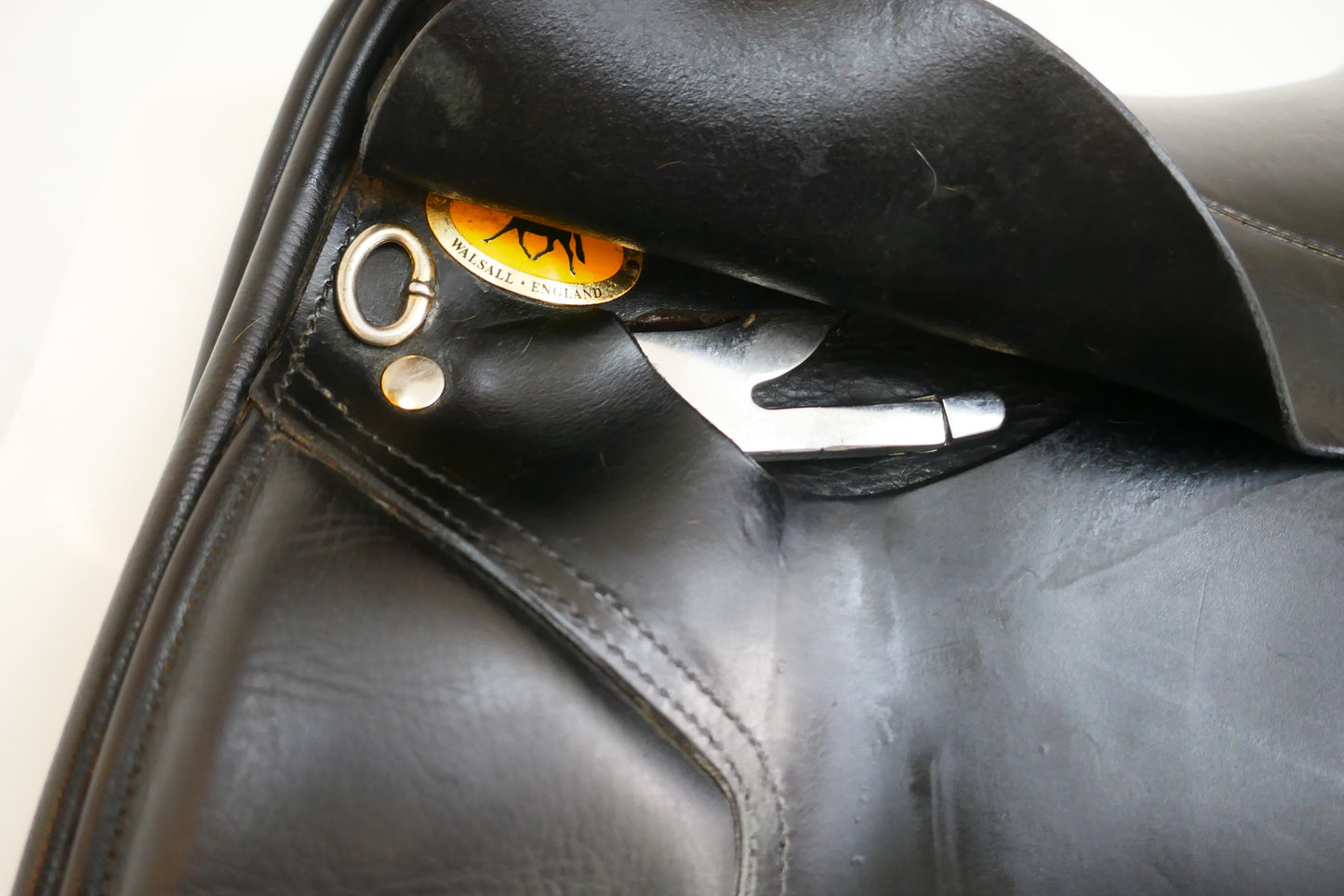Black Country Eloquence Dressage Saddle - 17.5" Wide Black TD3