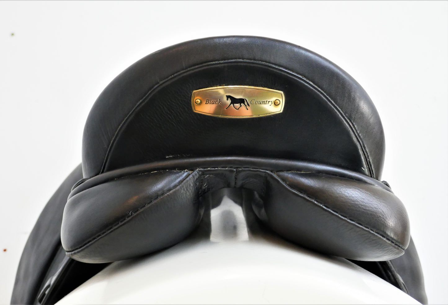 Black Country Eloquence Dressage Saddle - 17.5" Wide Black TD3