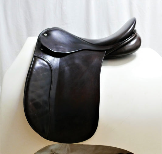 West End Working Hunter/Showing Saddle - 17.5" Wide Brown E506