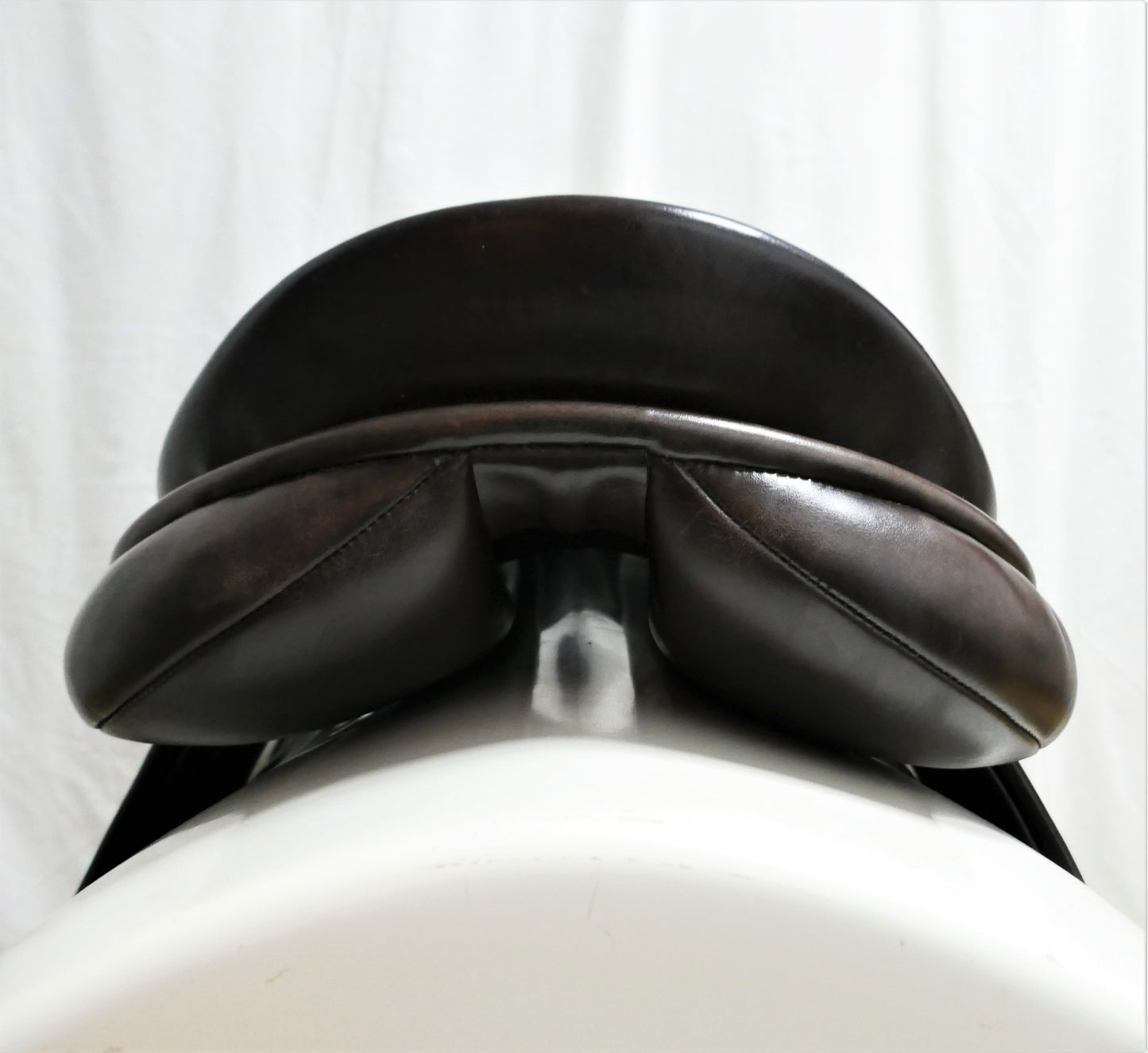 West End Working Hunter/Showing Saddle - 17.5" Wide Brown E506