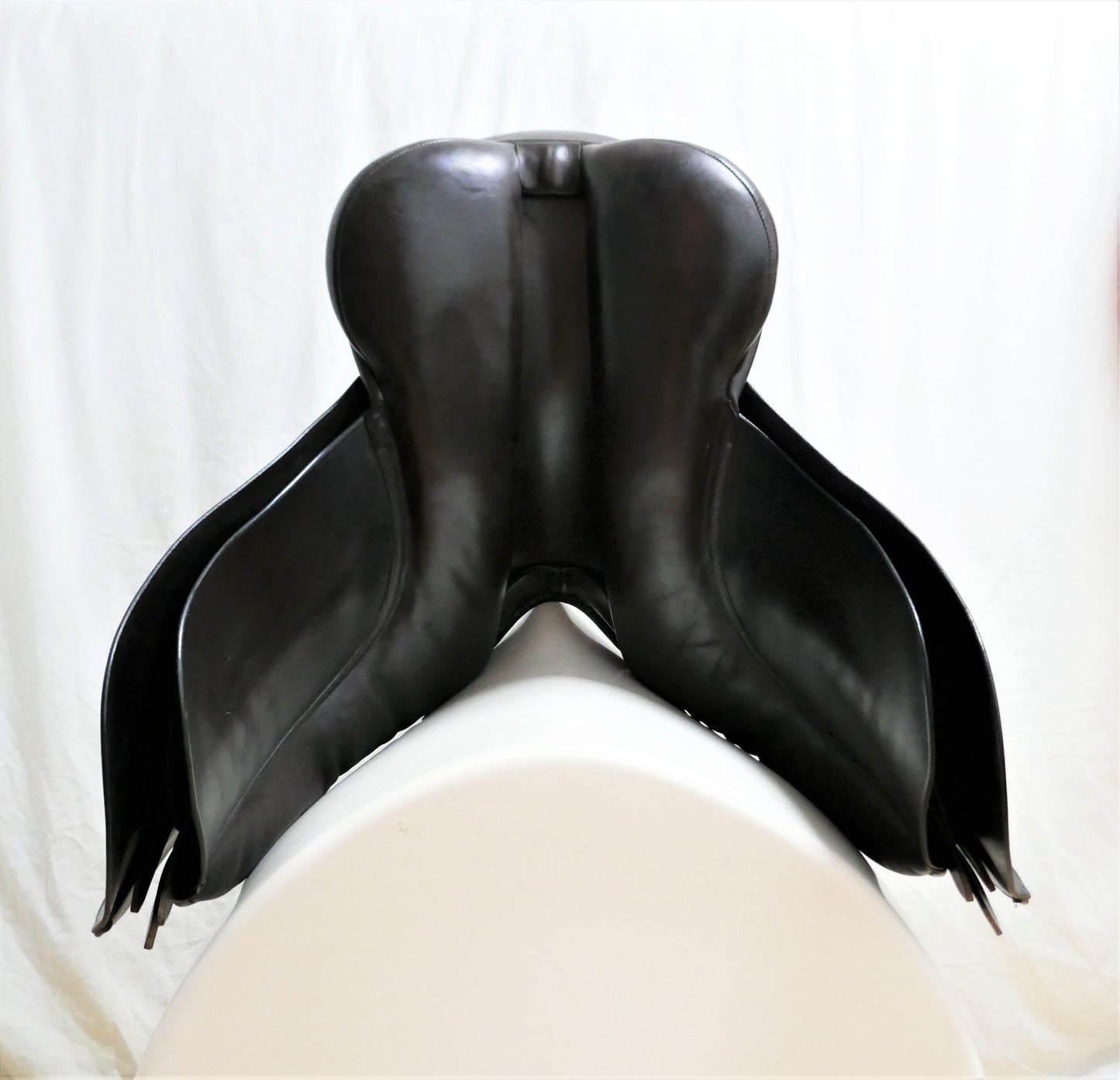 West End Working Hunter/Showing Saddle - 17.5" Wide Brown E506