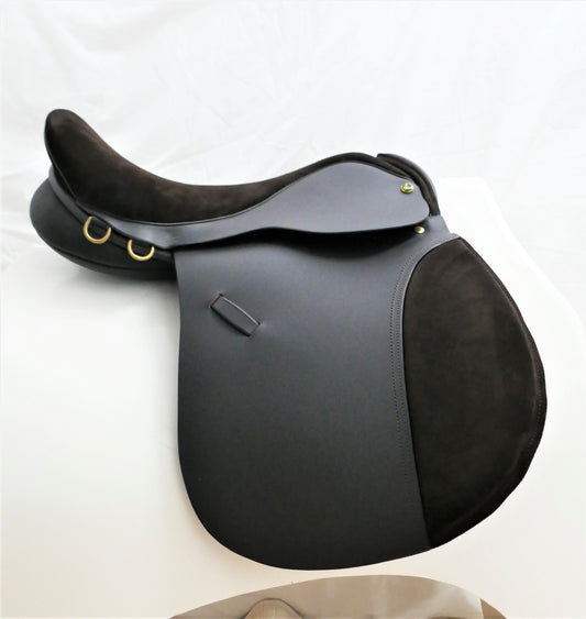 New Ideal H&C Wide Seat VSD Saddle