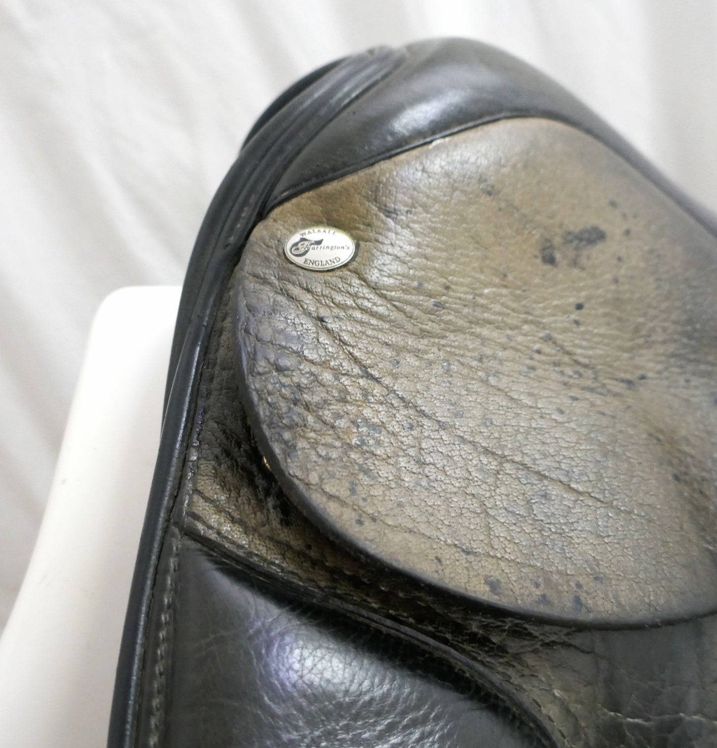 Farrington's Dressage Saddle - 17.5" Medium Black TD58