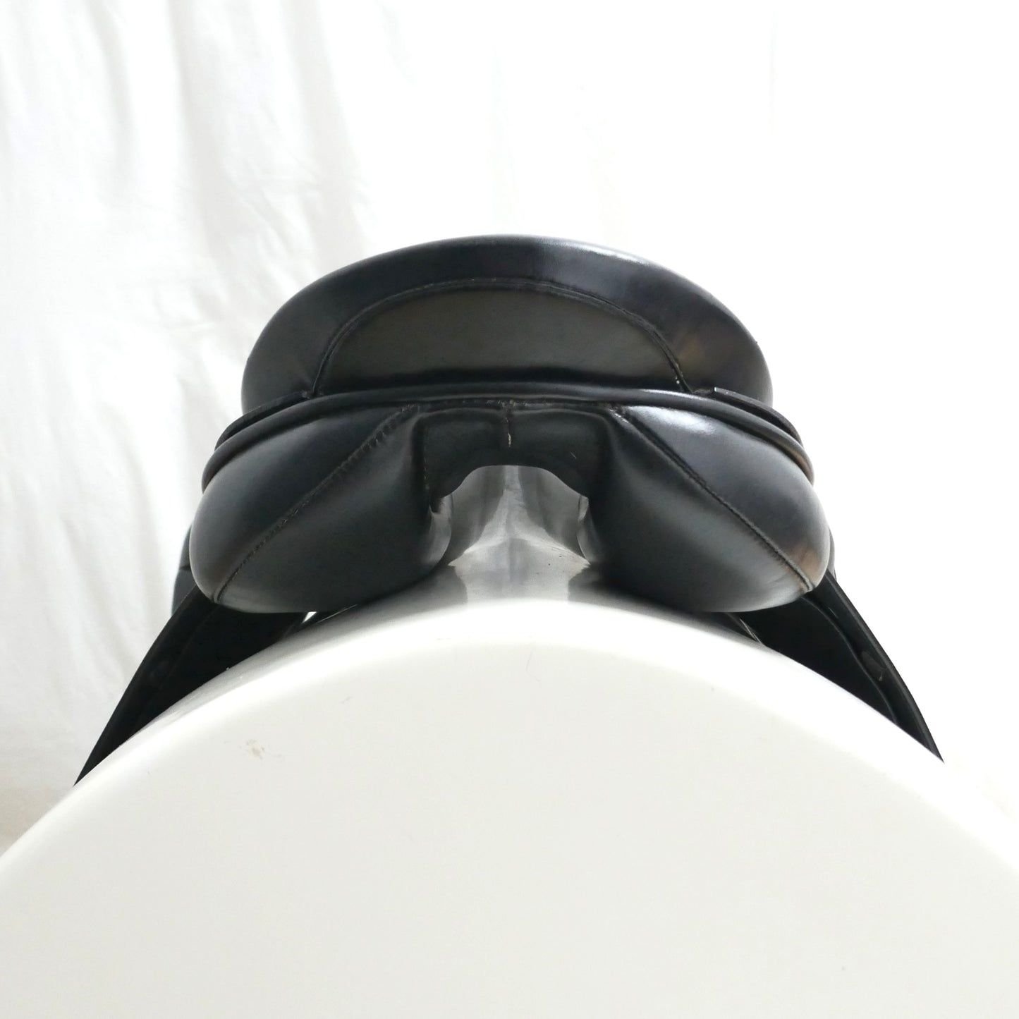 Albion Selecta Saddle - 17.5" Medium Black (Jumping Pads) TB72
