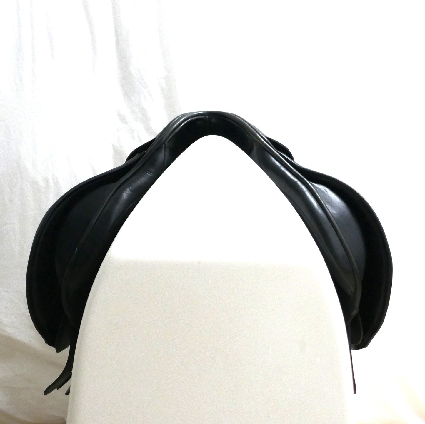 Albion K2 GP Saddle - 17" Narrow-Medium Black TB71