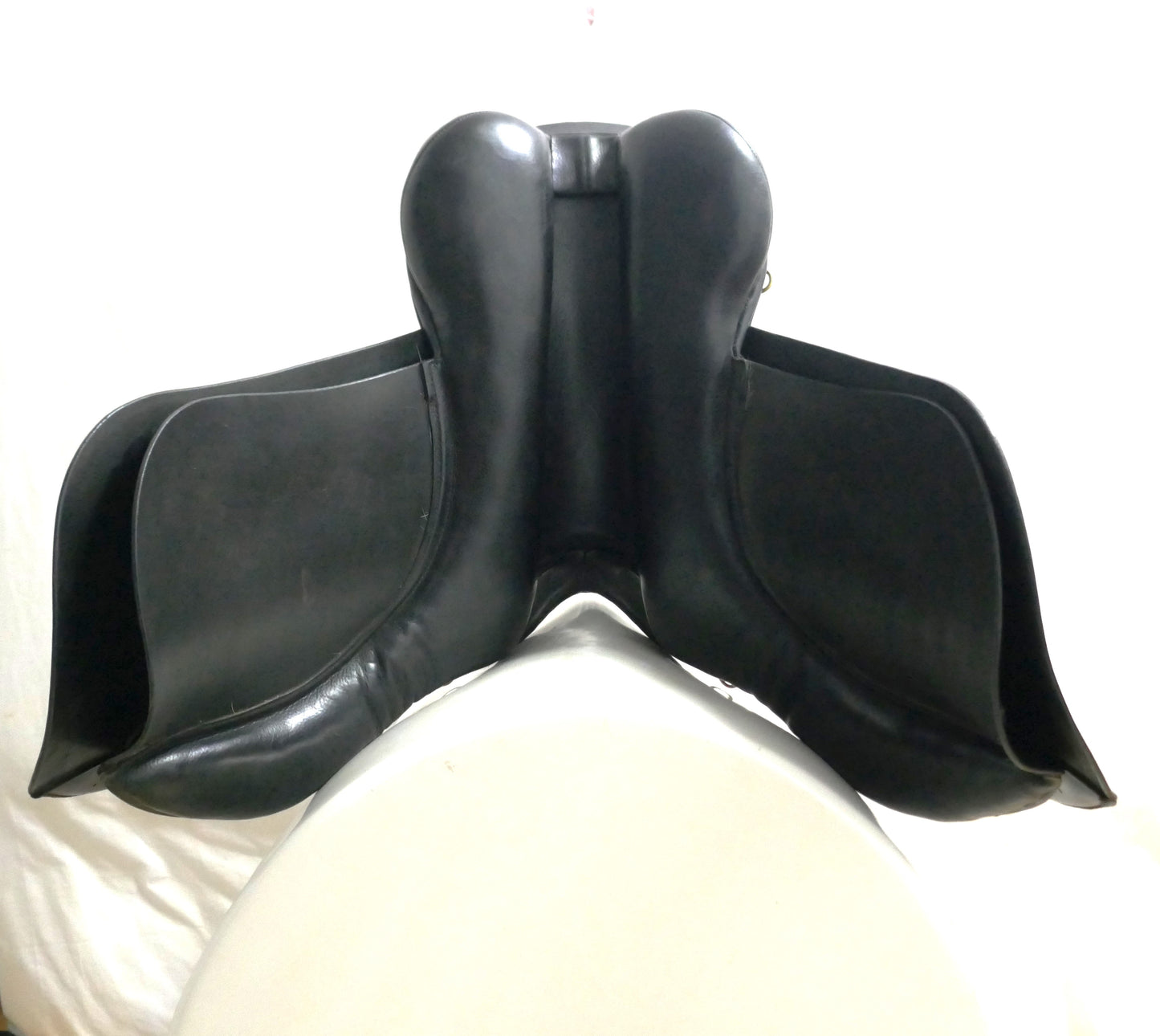 Jeffries Falcon Adler VSD Saddle - 17.5" Wide Black TB83