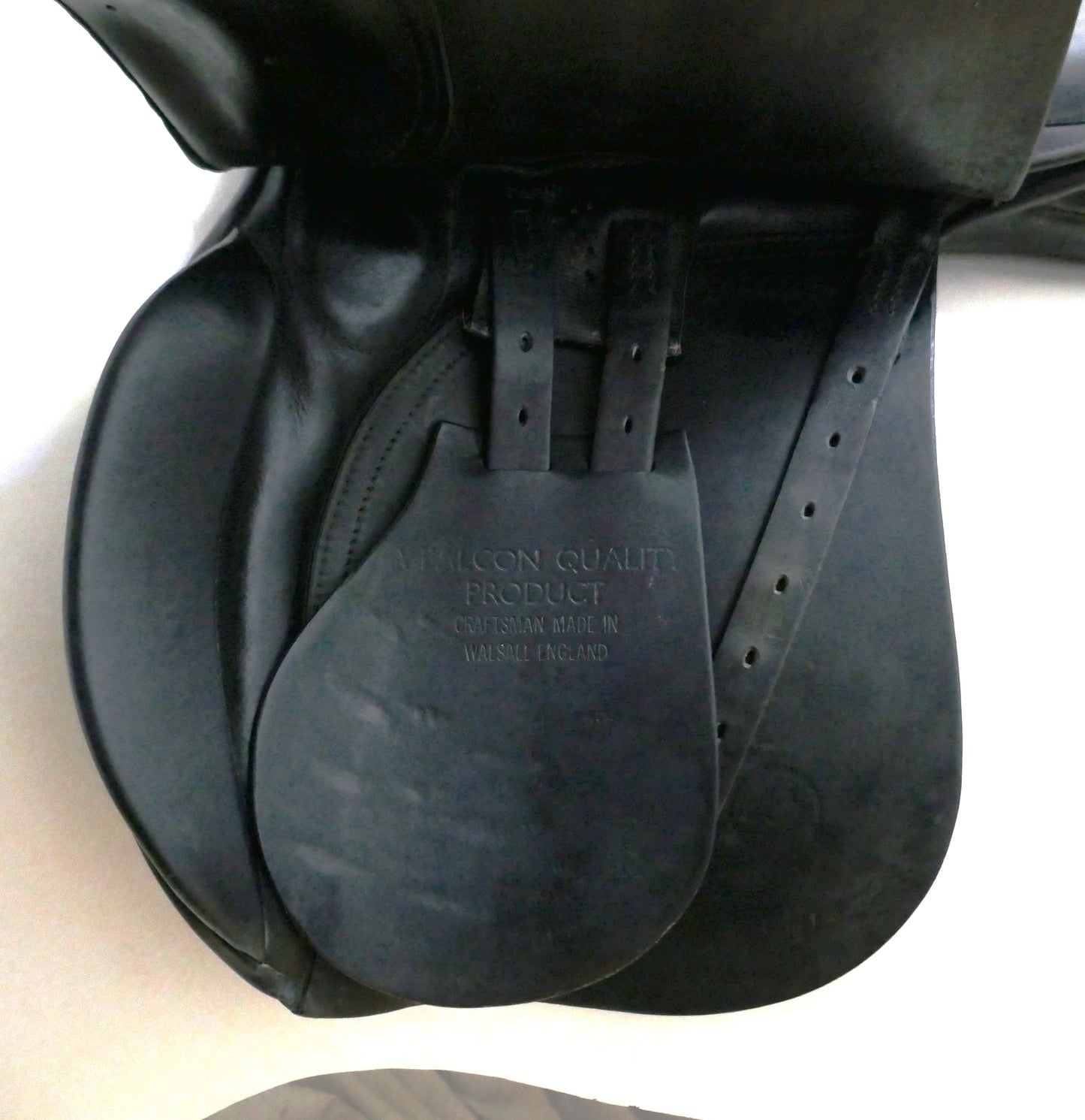 Jeffries Falcon Adler VSD Saddle - 17.5" Wide Black TB83