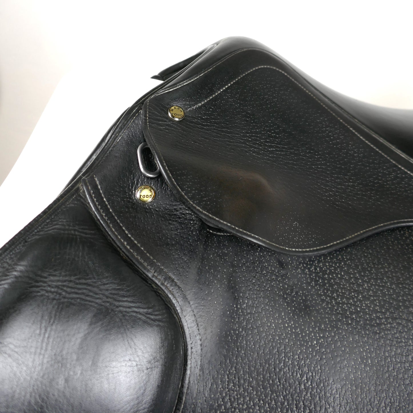 Mark Todd Close Contact GP/Jump Saddle - 18" Medium Black TF72