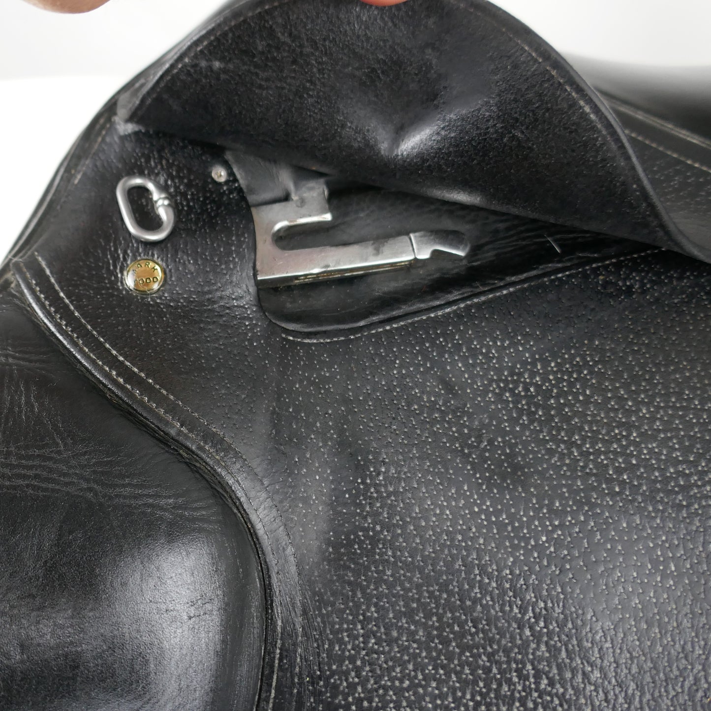 Mark Todd Close Contact GP/Jump Saddle - 18" Medium Black TF72