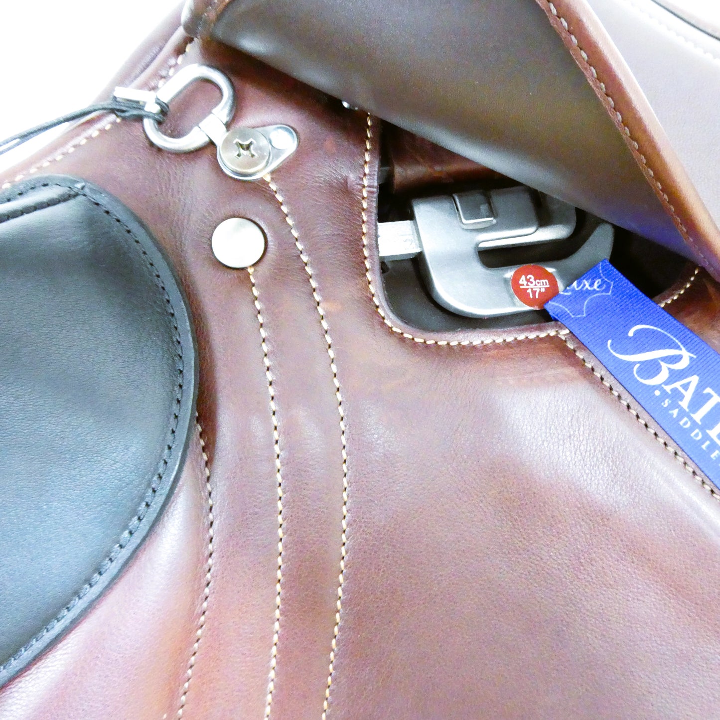New Bates Advanta Close Contact Jumping Saddle
