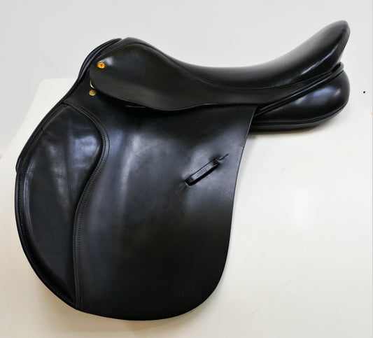 Black Country Event Saddle - 18" Narrow Medium (Template) Black TC2