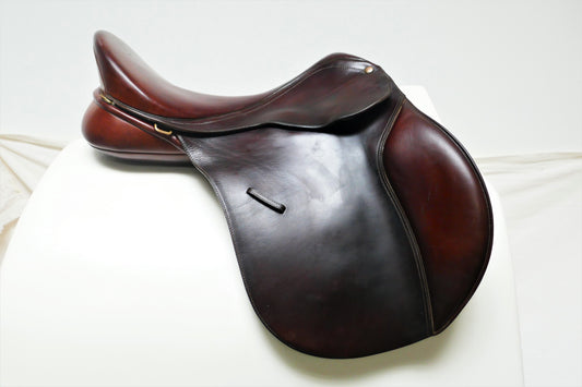 Bates Cair Caprilli AP Saddle - 18" Adjustable Brown TC3