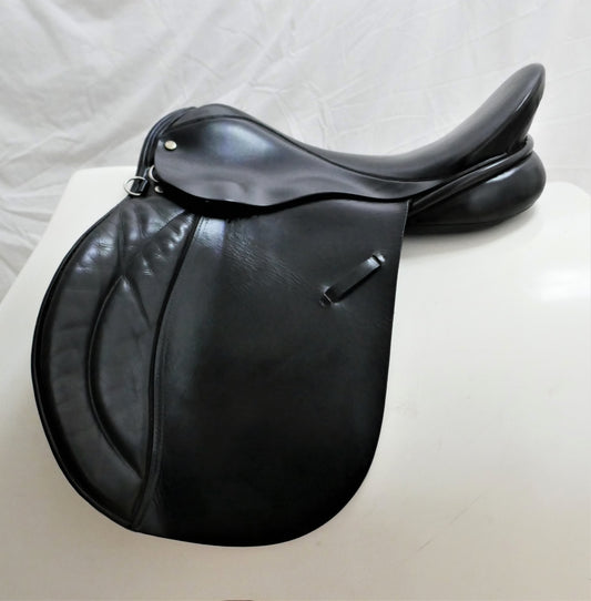 Meadow Creek Ryecroft GP Saddle - 17.5" Medium Black B4483